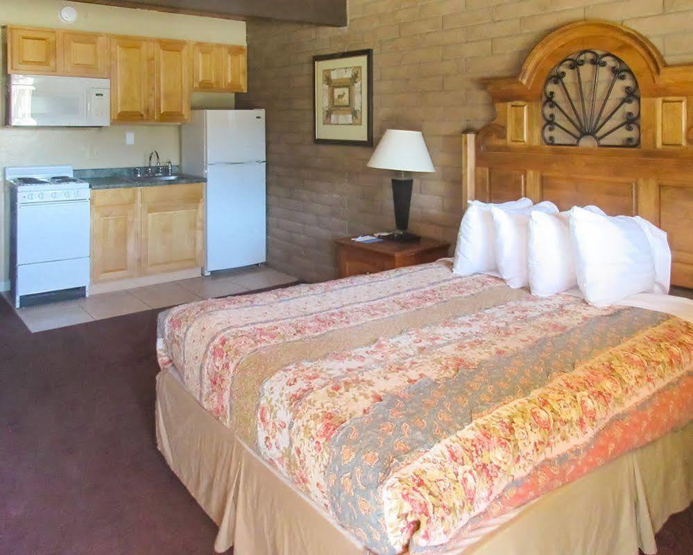 1St Interstate Inn Montrose Ngoại thất bức ảnh