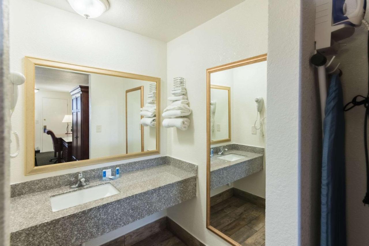 1St Interstate Inn Montrose Ngoại thất bức ảnh