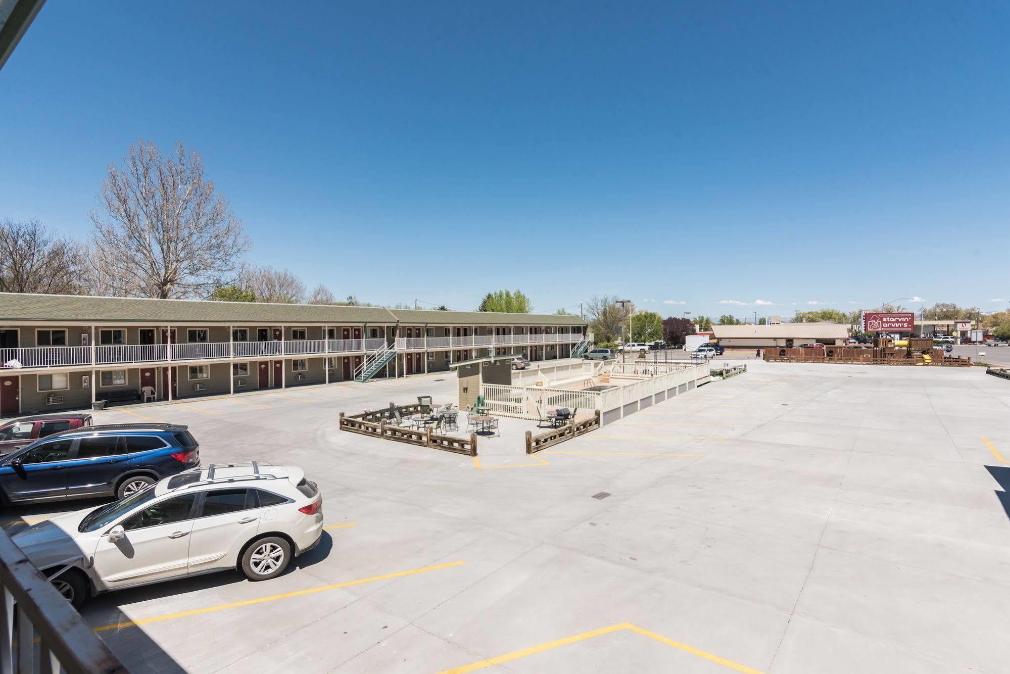 1St Interstate Inn Montrose Ngoại thất bức ảnh